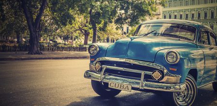 キューバの街と旧車